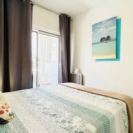 아파트호텔 First Linear With Pool, 4 Person With View And Private Parking 로지즈